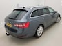 Skoda Superb Combi 1.4 TSI iV Business Edition Plus 217 PK | Automaat | Trekhaak inklapbaar | Stoelgeheugen | Stoelverwarming | Cruise Control | Climate Control | Achteruitrij camera | Navigatie |