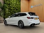 BMW 3-Serie Touring 330e xDrive | Achteruitrijcamera | Apple Carplay/Android Auto|telefoonintegratie premium | Audio installatie premium