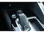 Peugeot 5008 1.2 PureTech Blue Lease Premium Automaat 7 Persoons | Panoramadak | Adaptieve cruise control | Navigatie | Apple Carplay / Android auto | Parkeersensoren rondom | Lichtmetalen velgen | Rijstrooksensor | Keyless entry + start | Rijk uitgevoerde 7 zitter! |
