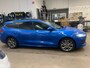 Ford Focus Wagon 1.0 EcoBoost Hybrid ST Line | Groot scherm (Sync 4) | Panoramadak | Adaptieve Cruise | Dodehoeksensoren | Stoel/stuur voorruitverwarming | Camera | All-seasonbanden | Dealeronderhouden