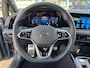 Volkswagen Golf 1.5 eTSI R-Line | DSG | Schuifdak | IO/Light | Black style | Harman Kardon