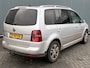 Volkswagen Touran 2.0 TDI Highline Business