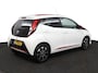 Toyota Aygo 1.0 VVT-i x-joy cabrio | Climate Control | Camera | Groot Scherm | Lichtmetalen Velgen | Red Pack |