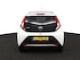 Toyota Aygo 1.0 VVT-i x-joy cabrio | Climate Control | Camera | Groot Scherm | Lichtmetalen Velgen | Red Pack |