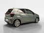Kia Picanto 1.0 DPI ExecutiveLine | Apple Carplay / Android Auto | Navigatiesysteem | Stoel + Stuur verwarming | Lichtsensor | Parkeersensoren + Camera Achter| Cruise Control | 15"Lichtmetalen Velgen | Climate Control