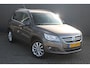 Volkswagen Tiguan 1.4 TSI Sport&Style | incl. 12 maanden garantie | Trekhaak | Camera | Cruise control | Climate control | Parkeersensoren rondom | Navigatie | Origineel NL auto | Goed onderhouden | Complete onderhoudshistorie! | Geremd trekgewicht 1800KG |