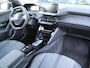 Peugeot 2008 1.2 Hybrid 136 Allure Automaat | Navi / Camera / Climate