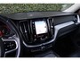 Volvo XC60 2.0 T8 Twin Engine AWD Inscription | PANO DAK | ELEKTR STOEL | STOELVERWARMING | 19'' LMV | VOLLEDIG OH! | ELEKTR KLEP | CAMERA