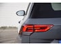 Volkswagen Golf Variant 1.5 TSI R-Line Panoramadak / Stoel en stuurverwarming / Trekhaak elektrisch /