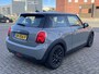 MINI Cooper Mini 1.5 136 pk Business Navigatie Carplay Led Koplampen Zwart Dak Parkeersensoren Clima + Cruise Control Keyless 16 Inch Velgen NL Auto Moonwalk Grey