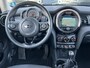 MINI Cooper Mini 1.5 136 pk Business Navigatie Carplay Led Koplampen Zwart Dak Parkeersensoren Clima + Cruise Control Keyless 16 Inch Velgen NL Auto Moonwalk Grey