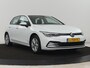 Volkswagen Golf 1.0 eTSI Life | Carplay | Sfeerverlichting | Adaptive cruise | Navigatie | Parkeerhulp | Full LED | Climate control | Bluetooth