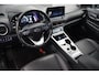 Hyundai Kona Electric EV Premium 64 kWh 3- Fase SOH 96,2% | Warmtepomp | Camera | Navigatie | Head-Up Display | Leer