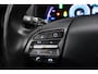 Hyundai Kona Electric EV Premium 64 kWh 3- Fase SOH 96,2% | Warmtepomp | Camera | Navigatie | Head-Up Display | Leer