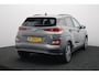 Hyundai Kona Electric EV Premium 64 kWh 3- Fase SOH 96,2% | Warmtepomp | Camera | Navigatie | Head-Up Display | Leer