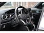 Volkswagen T-Roc 1.5 TSI R-Line 150PK Automaat | Travel Assist | Stoelverwarming | IQ Light