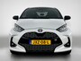 Toyota Yaris 1.5 Hybrid GR Sport | Panoramadak | Blind Spot Monitor | Voorstoelen Verwarmd | Stuurwiel verwarmd |