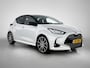 Toyota Yaris 1.5 Hybrid GR Sport | Panoramadak | Blind Spot Monitor | Voorstoelen Verwarmd | Stuurwiel verwarmd |