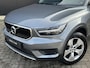 Volvo XC40 1.5 T3 Momentum Navigatie / parkeerassist V+A / parkeer camera achter / Trekhaak / stoelverwarming / extra getint glas