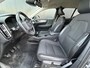 Volvo XC40 1.5 T3 Momentum Navigatie / parkeerassist V+A / parkeer camera achter / Trekhaak / stoelverwarming / extra getint glas