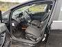 Ford Fiesta 1.0 Style Ultimate | Climate Control | Voorruitverwarming | Metallic lak | Lichtmetalen Velgen | Parkeersensoren achter