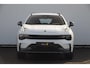 Lynk & Co 01 276PK Automaat Core / Adaptieve cruise control / Stoel - en stuurwielverarming / Parkeersensoren met camera / Apple carplay / Trekhaak / Metallic lak / 19" lichtmetalen velgen
