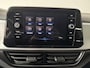 Volkswagen T-Roc 1.0 TSI Life | Stoelverwarming | Navigatie | Climate Control | Parkeersensoren V+A |