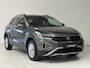 Volkswagen T-Roc 1.0 TSI Life | Stoelverwarming | Navigatie | Climate Control | Parkeersensoren V+A |