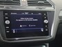 Volkswagen Tiguan 1.4 TSI eHybrid R-Line Business | SoH 99% | Trekhaak | Parkeerassistent | Dodehoek detectie | Navigatie | Adaptieve cruise control | Keyless | Stoel- en stuurwielverwarming |