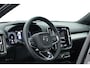 Volvo XC40 1.5 T5 Plug-in hybrid Plus Dark | Pano-dak | Trekhaak | ACC | H&K Audio |  Stoel + stuurverw. | Camera |  Elek. stoelen |