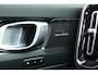 Volvo XC40 1.5 T5 Plug-in hybrid Plus Dark | Pano-dak | Trekhaak | ACC | H&K Audio |  Stoel + stuurverw. | Camera |  Elek. stoelen |