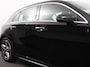 Mercedes-Benz A-klasse 200 Automaat AMG Line | Navigatie | Climate control | Camera | Parkeer sensoren | Half Lederen Bekleding | Led  | Cruise Control adaptive | LM Velgen | Dab | Led