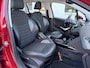 Peugeot 2008 1.2 Turbo 110 PK Allure Vol-Automaat | Navigatie | Trekhaak 1250 KG | Panorama-dak | JBL Audio | DAB | Climate Control | Cruise Control | Beetje lakverkleuring | Hoge Zitpositie | Dakrails | Parkeersensoren | Lichtmetalen Velgen.