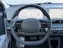 Hyundai Ioniq 5 Lounge 73kWh Automaat / SOH 100% / Panoramadak / Afneembare Trekhaak / WLTP 481 km / Warmtepomp / HUD / BOSE / 360 Camera / Apple Carplay & Android Auto / Elektr Stoelen + memory / Stoel Verwarming + Ventilatie / Navigatie / Adaptieve Cruise / DAB / Dodehoek Detectie /