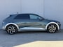 Hyundai Ioniq 5 Lounge 73kWh Automaat / SOH 100% / Panoramadak / Afneembare Trekhaak / WLTP 481 km / Warmtepomp / HUD / BOSE / 360 Camera / Apple Carplay & Android Auto / Elektr Stoelen + memory / Stoel Verwarming + Ventilatie / Navigatie / Adaptieve Cruise / DAB / Dodehoek Detectie /