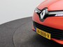 Renault Clio 0.9 TCe Eco2 Limited | 4x nieuwe ALL WEATHER BANDEN | Navi | Airco | Bluetooth | Cruise Control | UNIEKE KMS | APK 12-03-2027 |