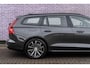 Volvo V60 2.0 T6 Plug-in hybrid AWD Plus Dark | Sportstoelen | Trekhaak | Harman Kardon Audio | 360 Camera | Stuur-/Stoelverwarming |