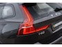 Volvo V60 2.0 T6 Plug-in hybrid AWD Plus Dark | Sportstoelen | Trekhaak | Harman Kardon Audio | 360 Camera | Stuur-/Stoelverwarming |