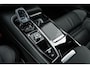 Volvo V60 2.0 T6 Plug-in hybrid AWD Plus Dark | Sportstoelen | Trekhaak | Harman Kardon Audio | 360 Camera | Stuur-/Stoelverwarming |