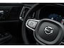 Volvo V60 2.0 T6 Plug-in hybrid AWD Plus Dark | Sportstoelen | Trekhaak | Harman Kardon Audio | 360 Camera | Stuur-/Stoelverwarming |