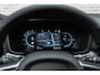 Volvo V60 2.0 T6 Plug-in hybrid AWD Plus Dark | Sportstoelen | Trekhaak | Harman Kardon Audio | 360 Camera | Stuur-/Stoelverwarming |