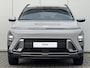 Hyundai Kona 1.6 GDI HEV Premium / Demo Deal / MY 26 / Zwart Leder / Stoelverkoeling / Stoelverwarming Voor + Achter / Stuurverwarming / 360 Camera / BOSE Audio /