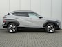 Hyundai Kona 1.6 GDI HEV Premium / Demo Deal / MY 26 / Zwart Leder / Stoelverkoeling / Stoelverwarming Voor + Achter / Stuurverwarming / 360 Camera / BOSE Audio /