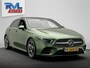 Mercedes-Benz A-klasse 200 Business Solution AMG | Pano/Dak | Widescreen | Stoelverwarming | Camera