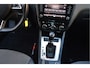 Skoda Octavia Combi 1.5 TSI Greentech Business Edition O.a: Haak, PDC, Stoelverw, Clima, Navi, Carplay, Etc. All-in prijs!