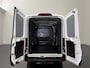 Ford Transit 130PK L3H2 | Navigatie | Camera | Airco | Cruise | Trekhaak | Betimmering | 3-Zits