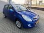 Hyundai i20 1.4i DynamicVersion*NEW APK*NAP*AIRCO*ELKT-RAAM*C-D-Afstan*USB*AUX