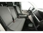 Volkswagen Transporter 2.0 TDI L2H1 | 150PK | Aut. | Airco | Cruise | 3 Zits | Trekhaak | Parkeersens. | Stoelverw.