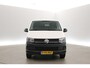 Volkswagen Transporter 2.0 TDI L2H1 | 150PK | Aut. | Airco | Cruise | 3 Zits | Trekhaak | Parkeersens. | Stoelverw.