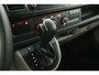 Volkswagen Transporter 2.0 TDI L2H1 | 150PK | Aut. | Airco | Cruise | 3 Zits | Trekhaak | Parkeersens. | Stoelverw.